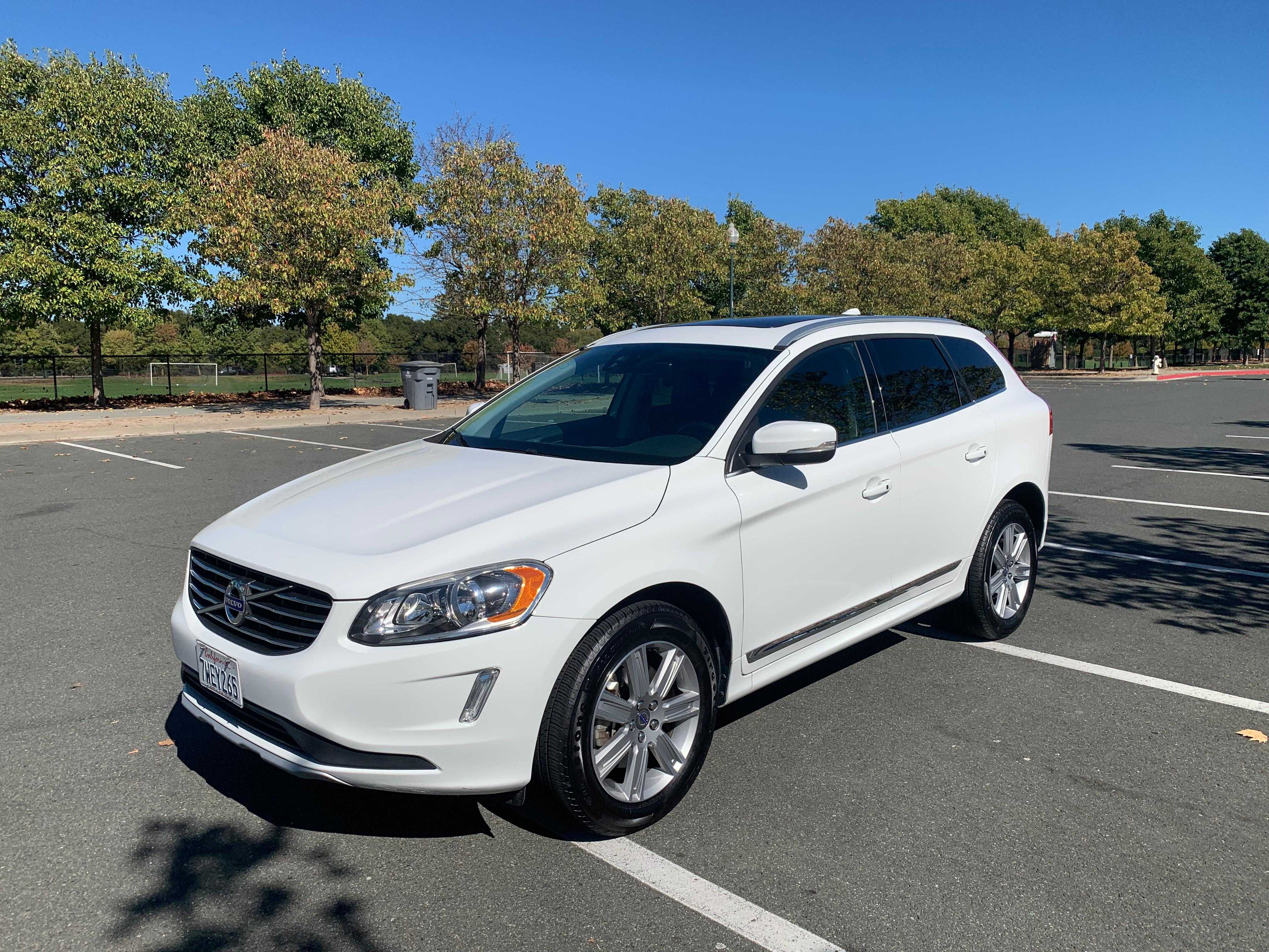 Volvo XC60 Image 1